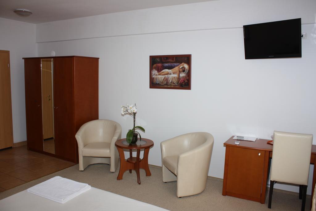 Hotel Vila Veneto ティミショアラ 部屋 写真